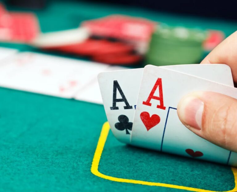 Cách chơi poker giỏi của các nhà vô địch thế giới